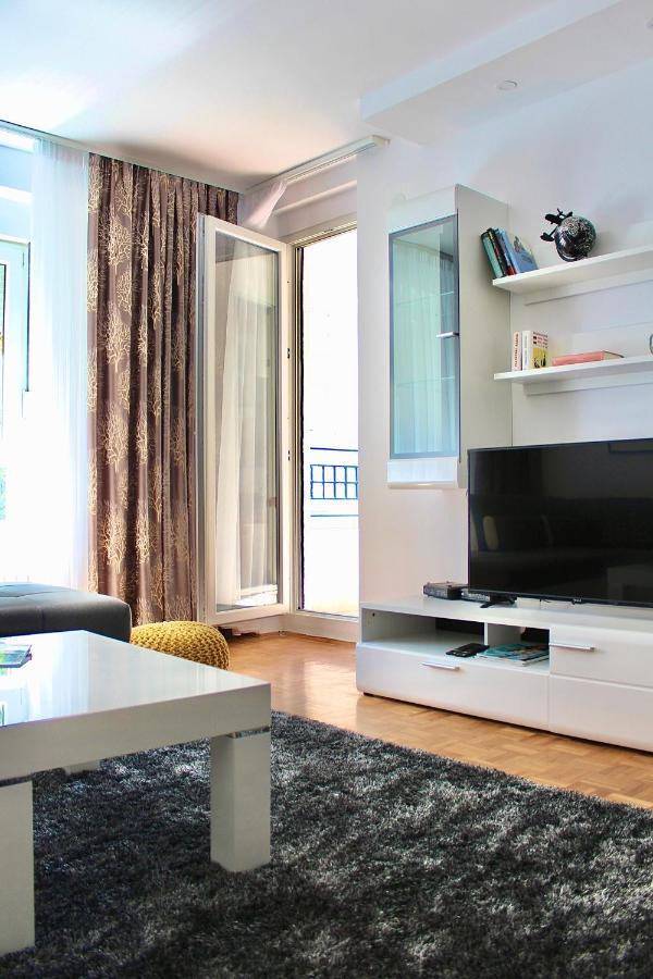 Ramonda - New Belgrade Apartment Luaran gambar