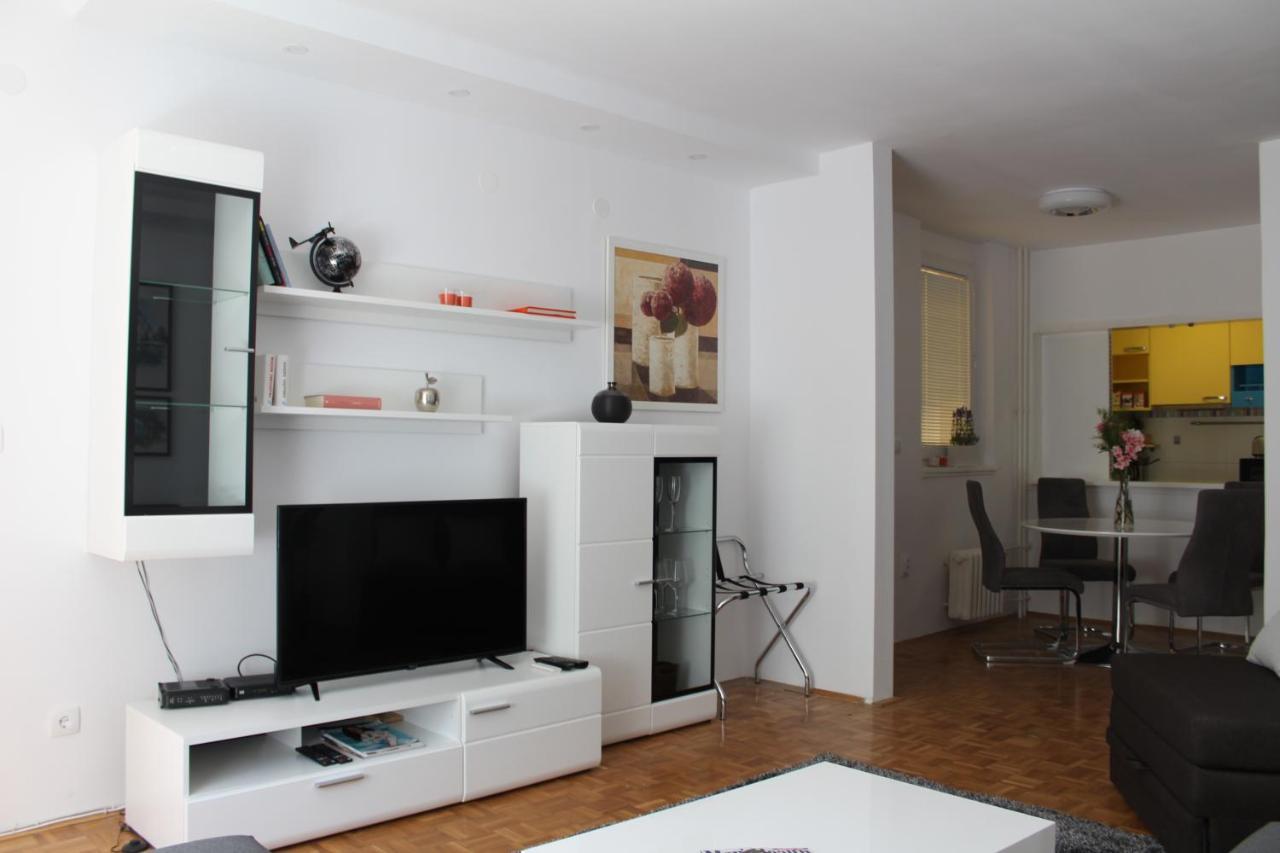 Ramonda - New Belgrade Apartment Luaran gambar